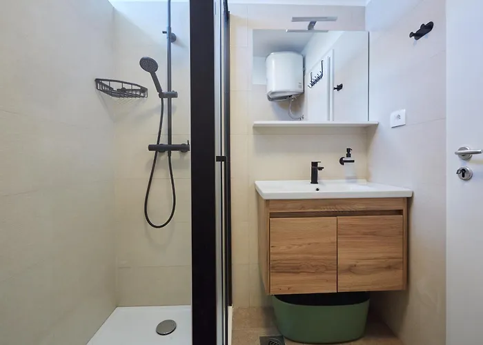 Chill Apartment Split