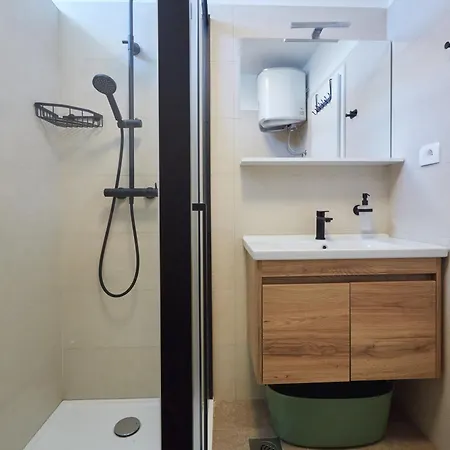 Chill Apartment Split